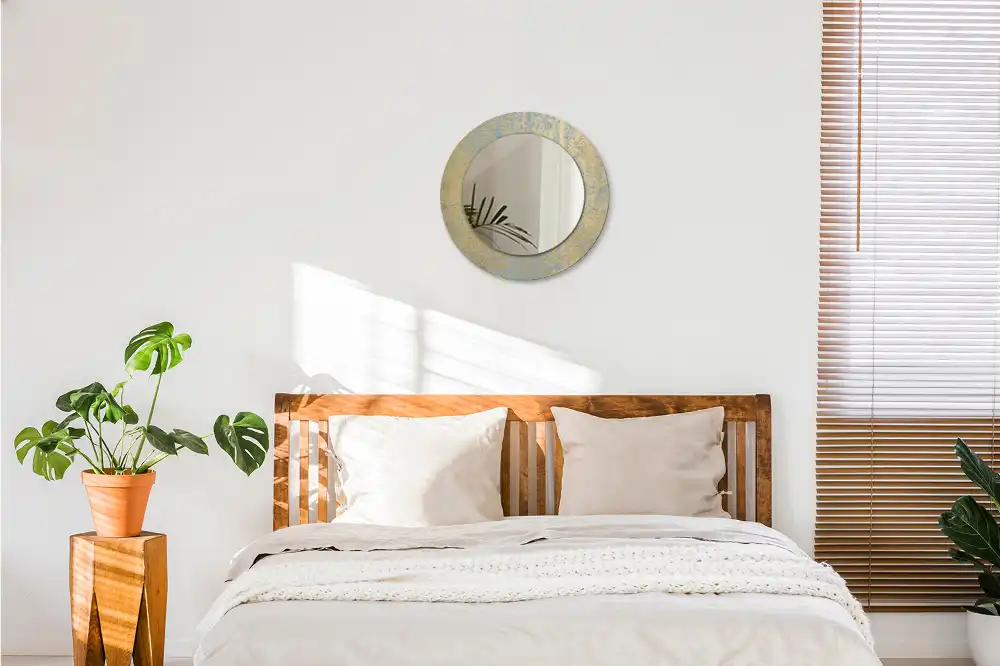 Kerek fali tükör tetőtéri mintás díszítéssel