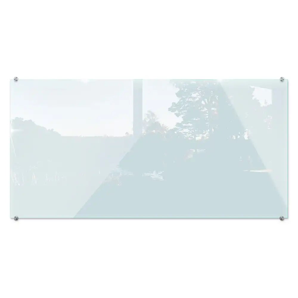 Átlátszó konyhai fali panel