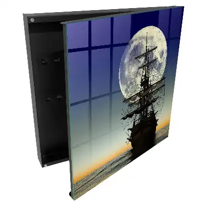 Vitorláshajós kulcstartó szekrény telihold mintával
