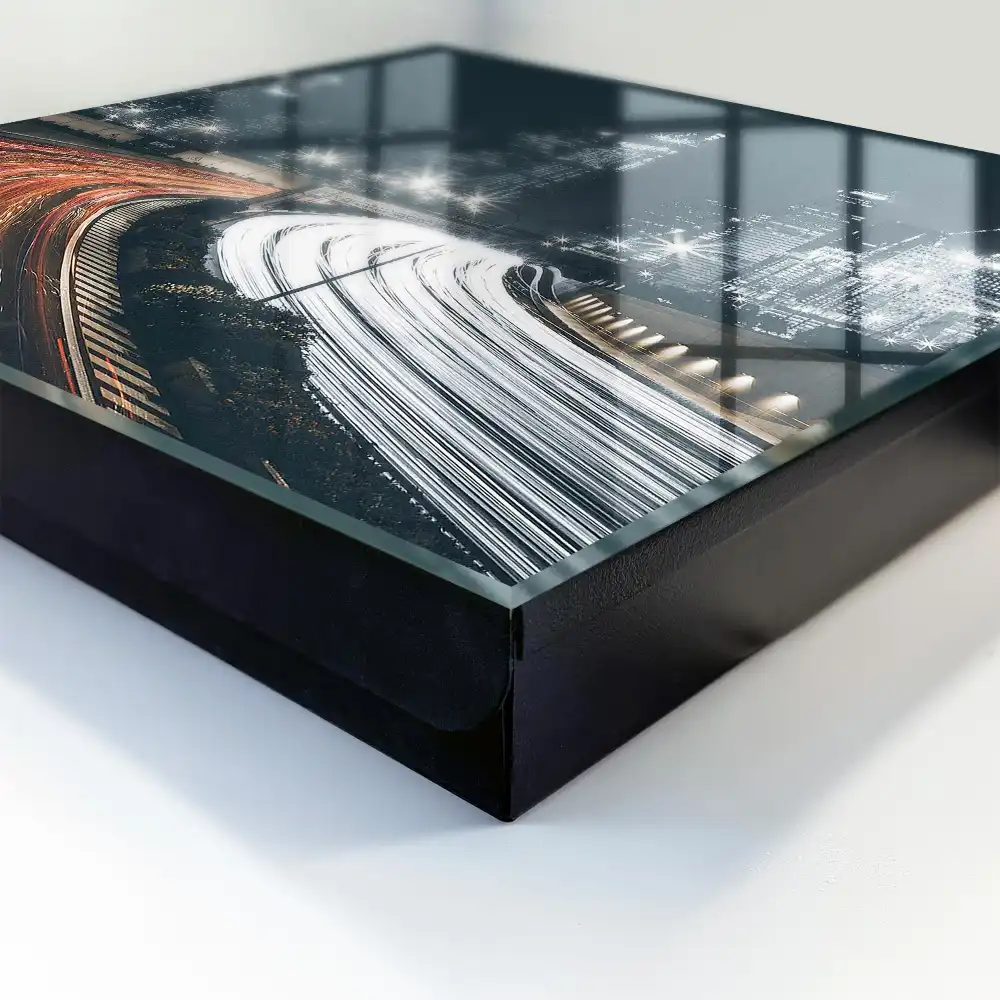 Kulcstartó szekrény éjszakai város motívummal