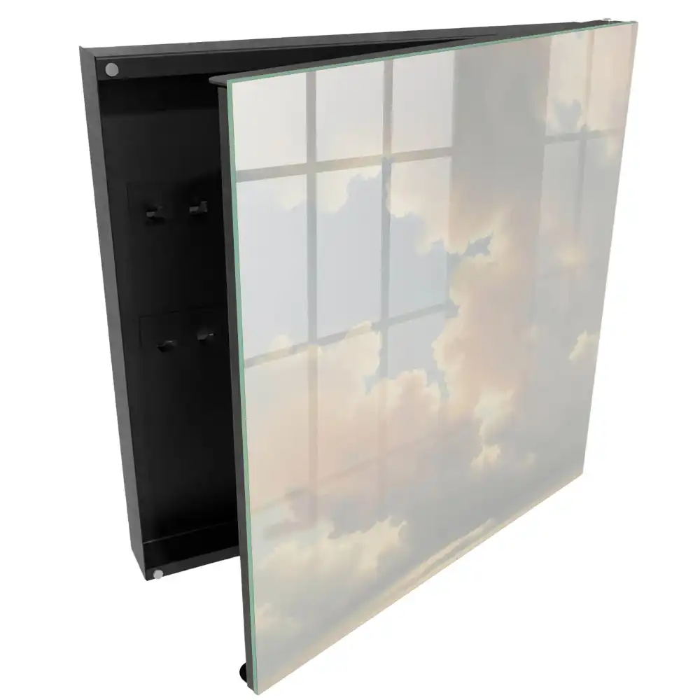 Kulcstartó szekrény bolyhos felhők a ragyogó égen mintával