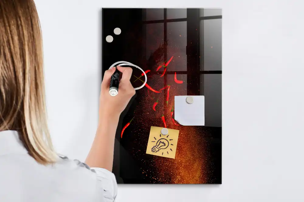 Törölhető tábla erős paprika mintával