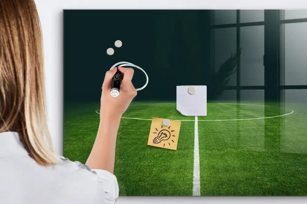 Mágneses írható futballpálya taktikai tábla
