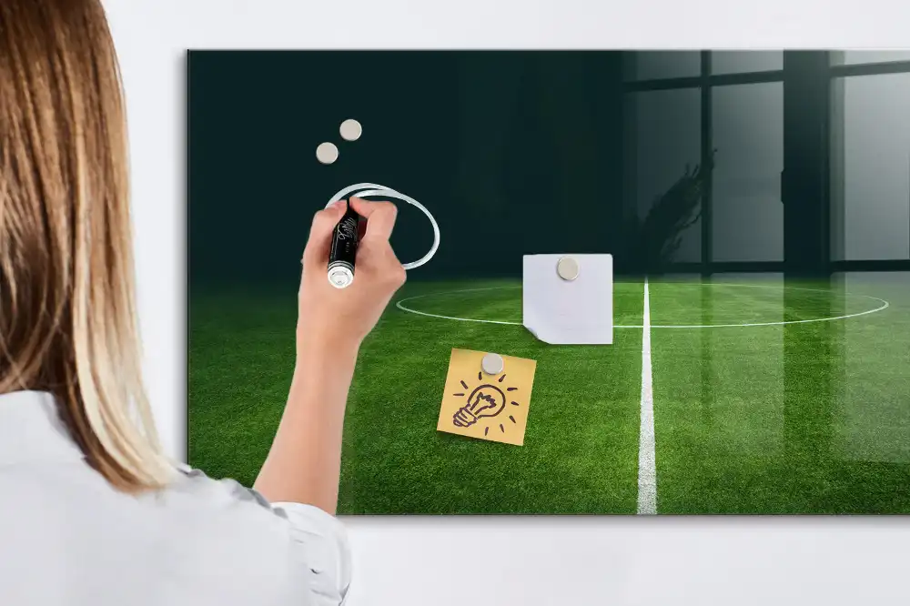 Mágneses írható futballpálya taktikai tábla
