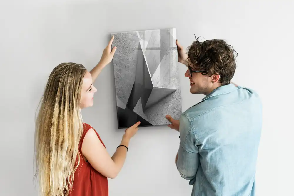 Mágneses tábla modern geometriai mintával és filctollal