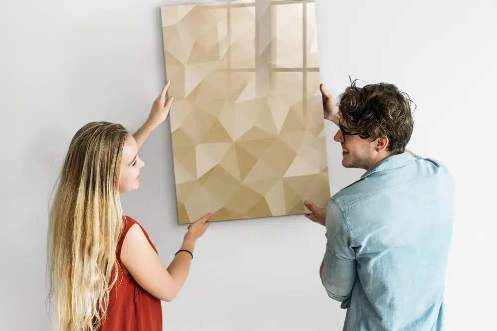 Írható mágnestábla geometrikus piramis mintával
