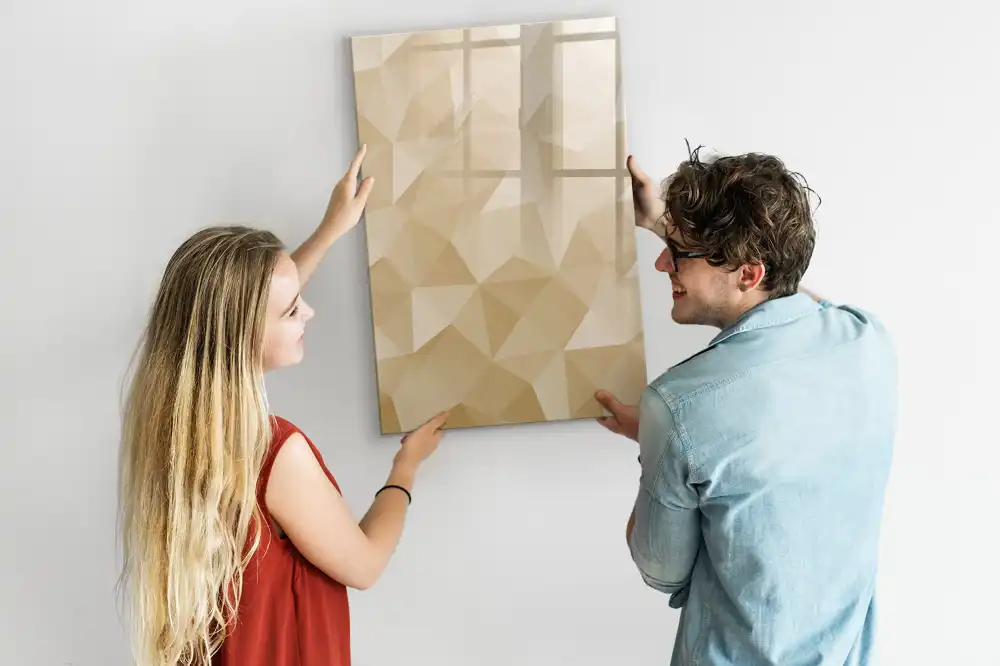 Írható mágnestábla geometrikus piramis mintával