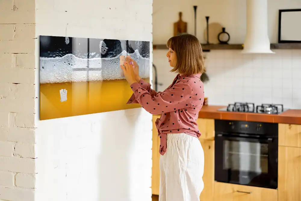 Mágneses törölhető tábla habos sörös motívummal