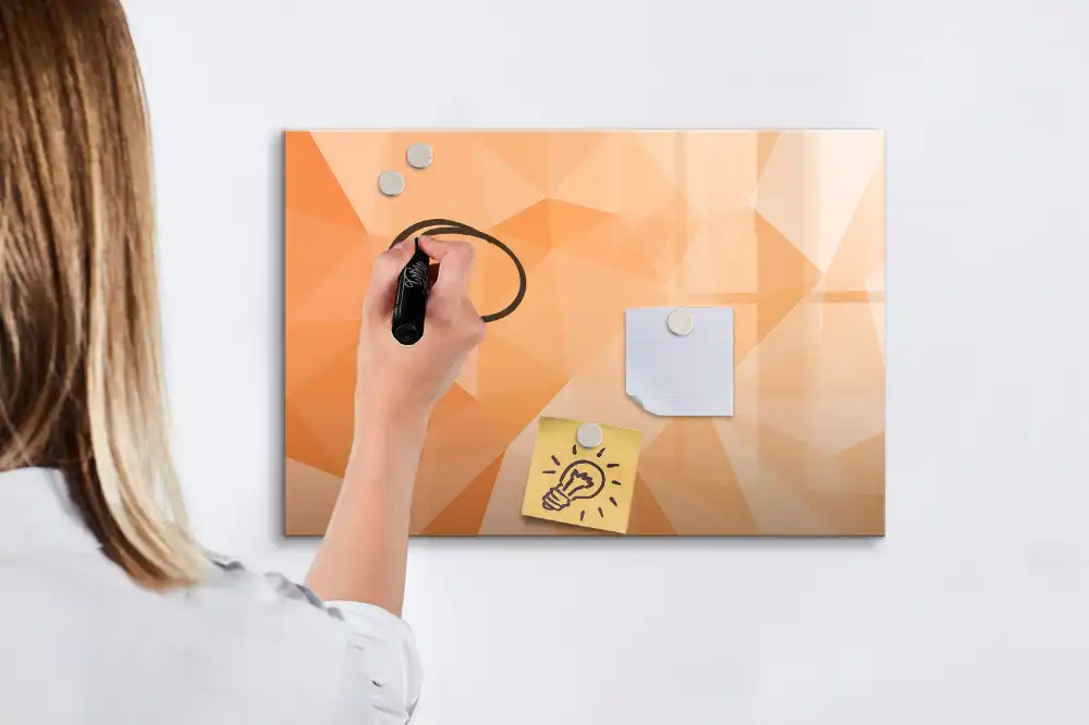 Absztrakt geometrikus háromszög mintás mágneses törölhető tábla