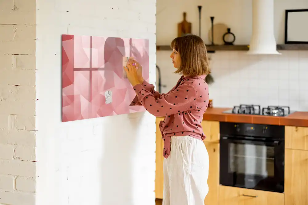 Mágneses, törölhető, háromszög alakú geometriai tábla