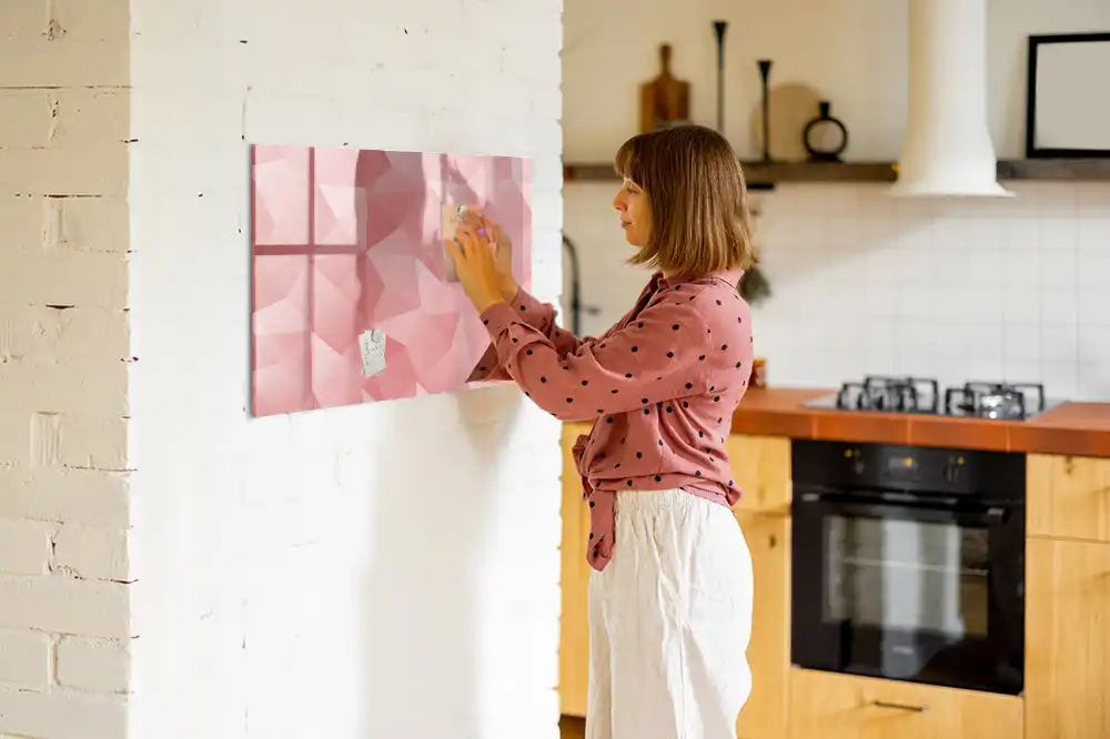 Mágneses, törölhető, háromszög alakú geometriai tábla