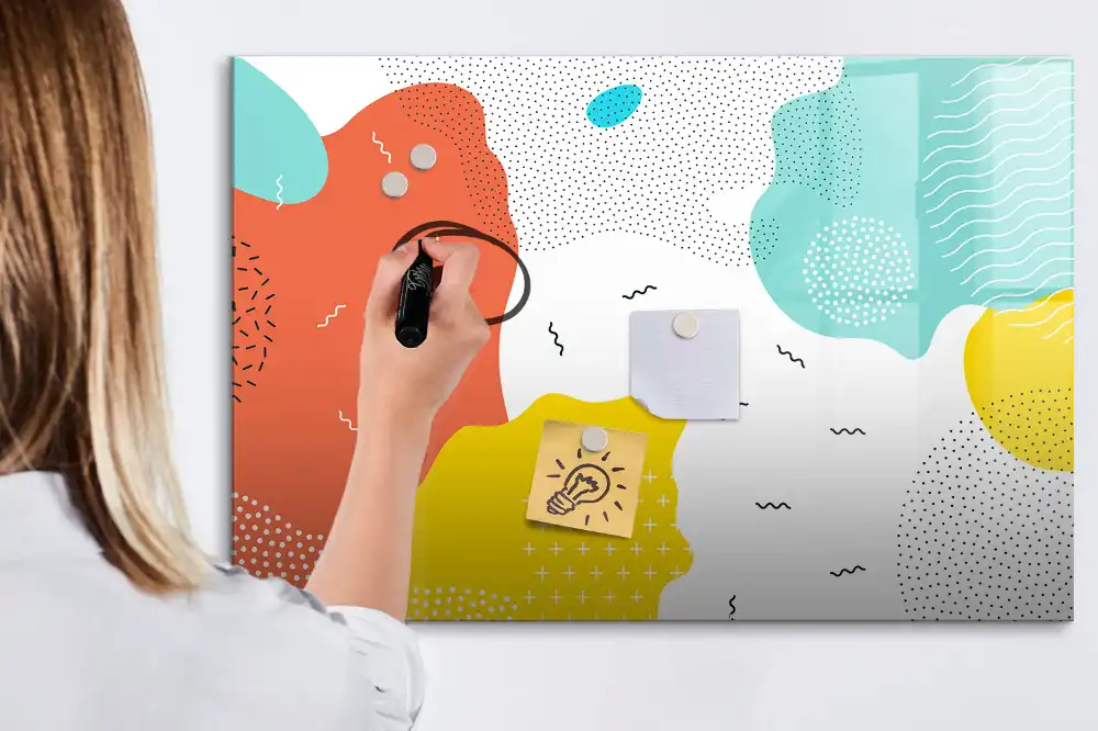 Mágneses írható tábla pop-art stílusban