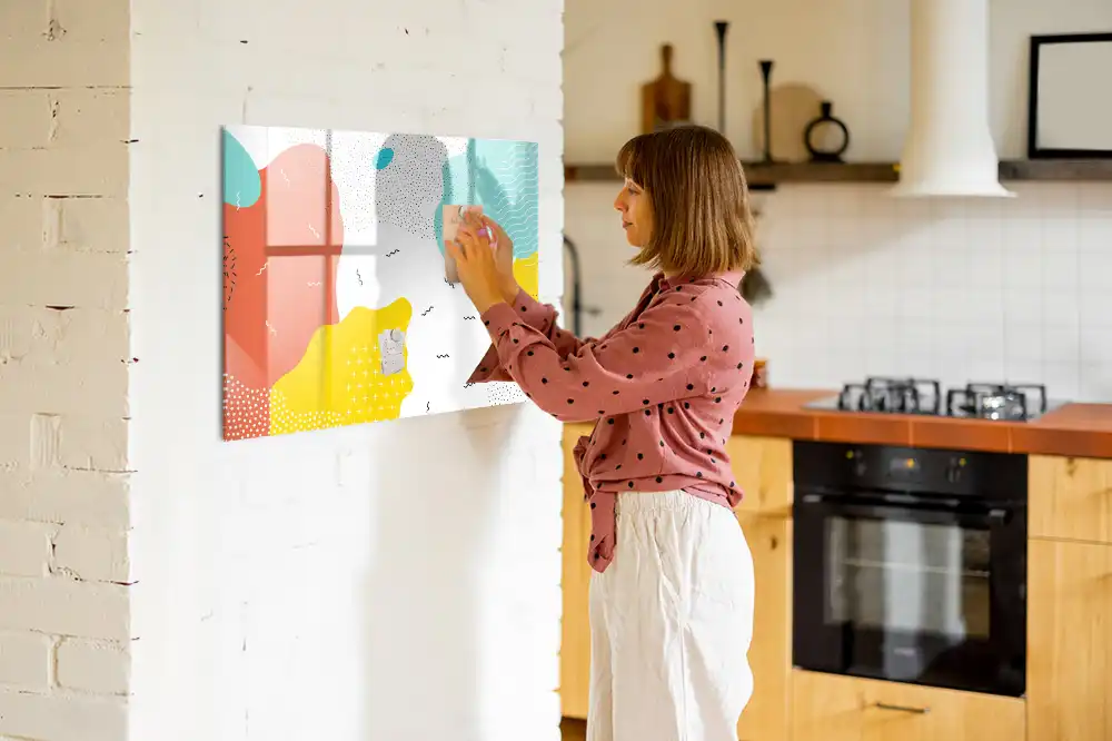 Mágneses írható tábla pop-art stílusban