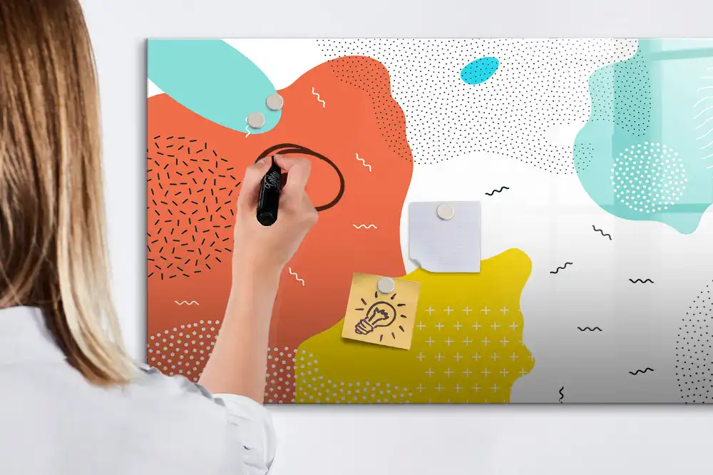 Mágneses írható tábla pop-art stílusban