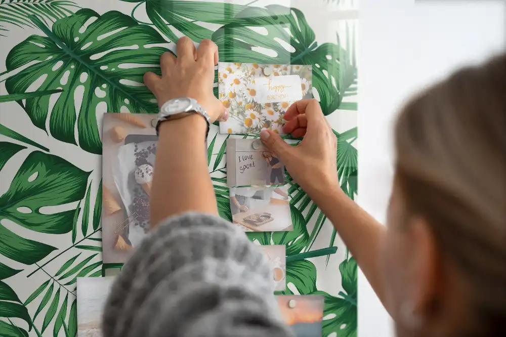 Mágneses üvegtábla szörnyeteg levelek mintával