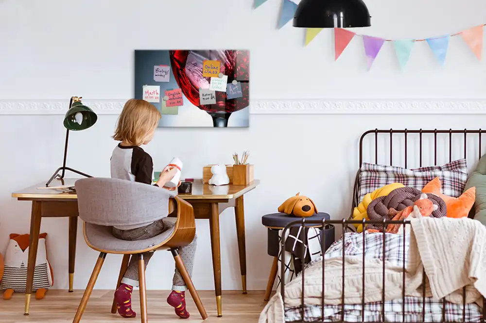 Mágneses tábla egy pohár bor mintával
