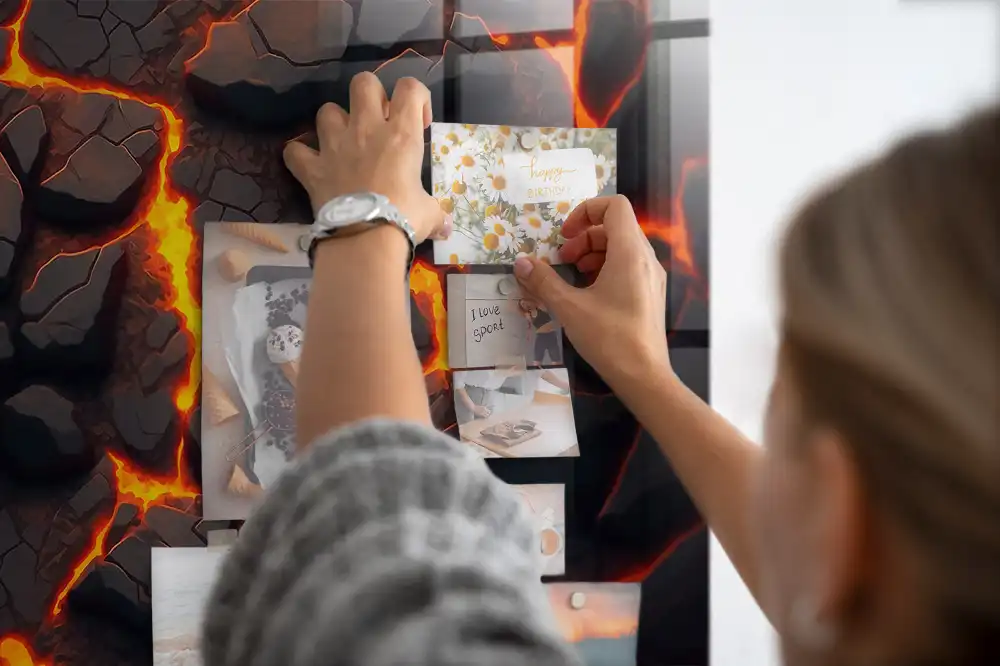 Mágneses emlékeztető tábla folyékony magma mintával
